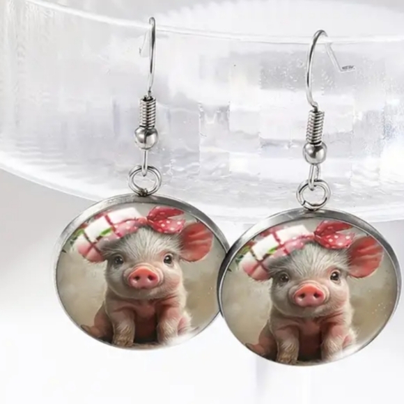 Western earrings rustic farmhouse cowgirl Cute Piglet Wearing Pink Bow - Picture 1 of 4